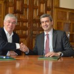 Álvaro Gutiérrez y  José Manuel Tofiño firman un convenio para el 'Cultural Illescas'