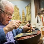 El maestro damasquinador Mariano San Félix, nueva Medalla al Mérito Artesano