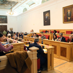 Toledo aprueba medidas para potenciar la inserción laboral de jóvenes y mujeres