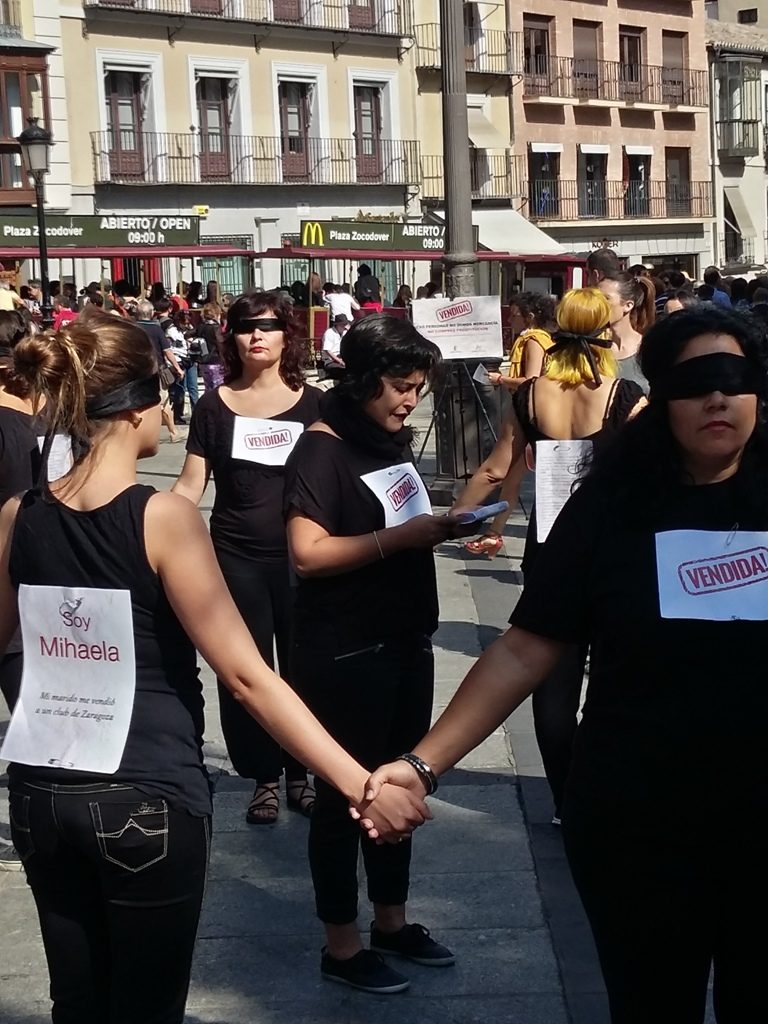 Performance en Toledo de Médicos del Mundo