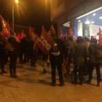Un centenar de personas se concentran para denunciar la "precariedad laboral" de Domino's Pizza de Toledo