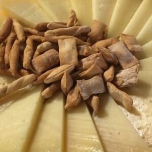 El mejor queso madurado de oveja de España se elabora en Madridejos