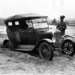 El Archivo Histórico Provincial de Toledo acoge la exposición ‘Sobre ruedas’, un recorrido a la historia de la automoción en la provincia
