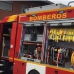 Rescatan a cuatro personas en un incendio en Oropesa por el que dos guardias civiles son hospitalizados