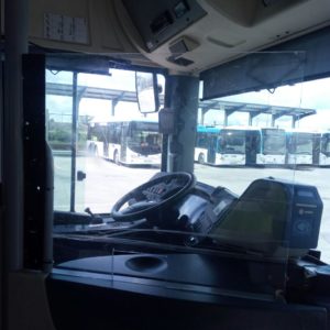 Instalan mamparas en los autobuses urbanos de Talavera para prevenir contagios por coronavirus