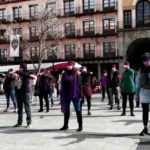 VÍDEO | Resuena en Toledo el himno feminista 'Un violador en tu camino' un día antes del 8M