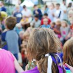 crowd-5244834_1920