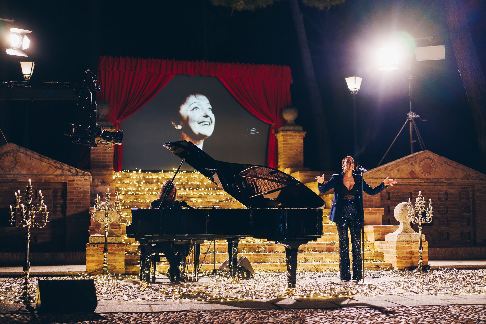 Mónica Naranjo brilla en el Cigarral del Ángel con la presentación de su nuevo disco