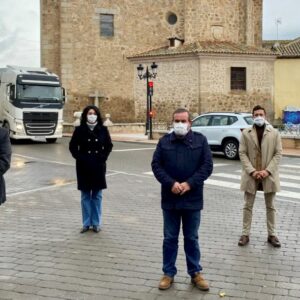 Entran en funcionamiento los semáforos inteligentes de Cuerva para regular el volumen de tráfico