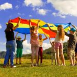 niños juego infantil campamento