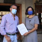 La portavoz del PP en el Ayuntamiento de Toledo, Claudia Alonso, registra una queja ante el Defensor del Pueblo.