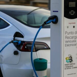 Ahorramas instalará puntos de recarga para coches eléctricos en más de medio centenar de sus supermercados toledanos