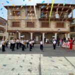 almorox plaza pueblo fiesta