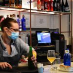 hotel turismo hosteleria turista trabajo paro empleo bar ocio caña cerveza