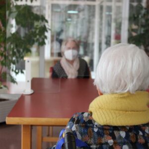 Brote de sarna en una residencia de mayores de Olías del Rey