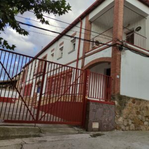 El colegio rural de La Jara que reabrió con tres alumnos en 2015 y que cuenta ya con 25: “Somos como una familia”