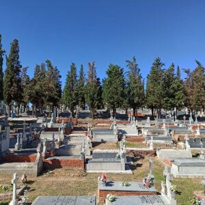 A disposición más de cincuenta tumbas centenarias en el cementerio de Toledo