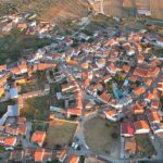 la jara pueblo viviendas comarca