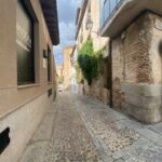 TRAVESÍA DESCALZOS obras Reyes Católicos (1)