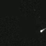 Bola de fuego atravesando el cielo nocturno el 4 de diciembre.