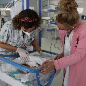 Un total de 14 matronas atienden a una población de 15.000 mujeres en Toledo, según UGT: "Es algo inaceptable"