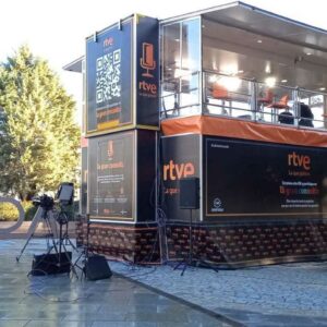 'La Noche en 24 Horas' emite un especial sobre las elecciones autonómicas desde Toledo con entrevistas a Page y Núñez