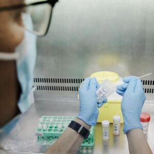 Profesionales del Hospital de Toledo se concentran por los problemas de salud en los laboratorios