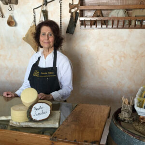 La toledana Rosario Castaño, maestra quesera, una de las cinco homenajeadas por la Junta en el Día de las Mujeres Rurales