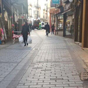 Erradicar la pobreza: ¿compromiso real o espectáculo vacío?