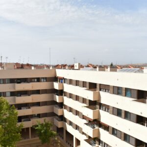 Sube el precio medio ante la escasez de viviendas en bloque en Toledo, según un informe inmobiliario