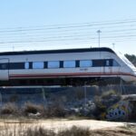 renfe tren via ferrocarril barrio santa barbara