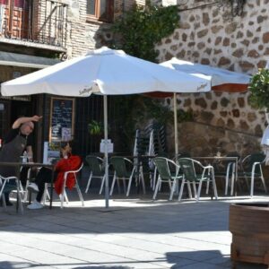 UGT lanza una campaña para prevenir riesgos ante las altas temperaturas en el comercio y la hostelería