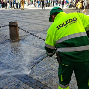 Desconvocan la huelga del servicio de limpieza en Toledo prevista para el Corpus tras acordarse mejoras salariales