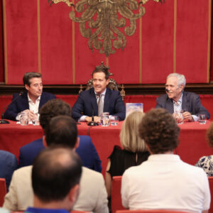 Velázquez reitera su compromiso electoral de que Toledo opte a ser Capital Europea de la Cultura en 2031