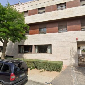 Evacúan a más de 80 personas por el incendio en una residencia de mayores de Valmojado que ya está extinguido