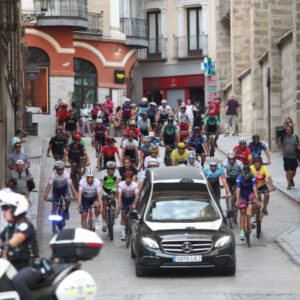 Toledo despide a 'Fede' Martín Bahamontes en su última escalada a la ciudad