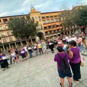 Concentración en Toledo contra Luis Rubiales: "Si no te vas, nosotras te echamos”