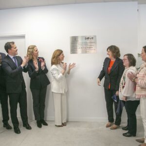 La infanta Elena arropa a Down Toledo en la inauguración de su nueva sede: "Sois un ejemplo para la sociedad"