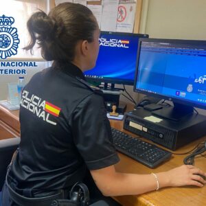 Detenidos medio centenar de jóvenes de Madrid y Toledo que actuaban como 'mulas' en una red de fraude de apuestas deportivas