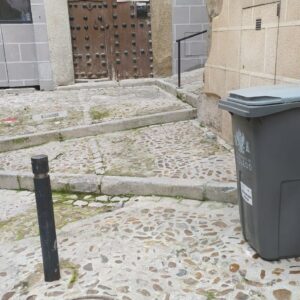 Los contenedores llegan al entorno de Santa Úrsula y la eliminación del 'bolseo' alcanza "el 40%" del Casco Histórico