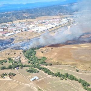 Declaran dos incendios de nivel 1, uno en Talavera de la Reina que salta a la A-5 y otro en Borox
