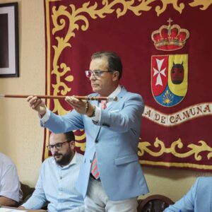 El alcalde de Camuñas expulsado del PP por insultos al rey impide que se debata una moción sobre su continuidad en el cargo