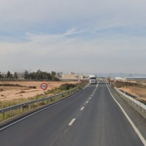 Fallece un hombre tras un choque frontal entre un camión y un turismo en la N-400, a la altura de Ocaña