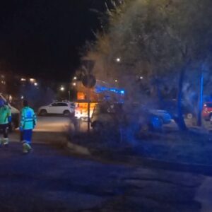 Una mujer y una niña, afectadas por inhalación de humo tras incendiarse la cocina de su vivienda en el Polígono