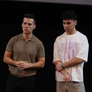 Carlos y Roberto Valle: "Nos dimos cuenta de que algo que para nosotros era un juego podría convertirse en nuestra profesión"