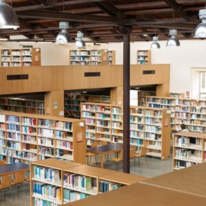 Estudiantes de la UCLM en Toledo reclaman ampliar el horario de la biblioteca de Fábrica de Armas en exámenes