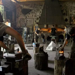 La Escuela de Herreros Ramón Recuero y 'Legado Artesano', galardonados en los Premios Nacionales de Artesanía