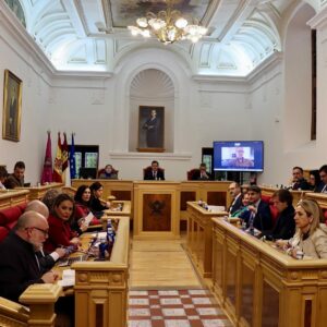 PP y Vox aprueban sus segundos presupuestos para Toledo con el rechazo de PSOE e IU-Podemos