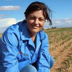 Valentina Cabra, primera mujer presidenta de la DO Azafrán de La Mancha: "Seguimos cultivándolo como nuestros antepasados"