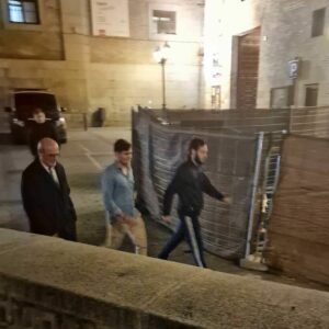 El PSOE pide la dimisión de Juan Marín (Vox) tras presenciar "amenazas" y "proclamas de odio" contra sus concejales